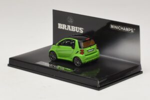 Mercedes Brabus Ultimate 120 Groen Minichamps 1:43 437032700 Metaal — afbeelding 3 van 5