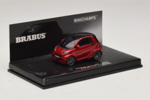 Mercedes Brabus Ultimate 120 Rood Minichamps 1:43 437032701 Metaal — afbeelding 2 van 5