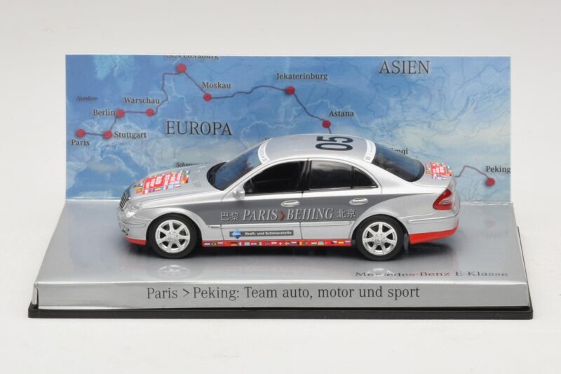 Mercedes E-Class #5 Team Auto Motor und Sport Rally Paris-Peking 2007 Minichamps 1:43 B66962261 Metaal