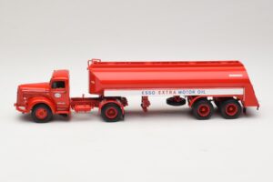 Mercedes LS315 Tanksattelzug Esso Minichamps 1:43 499034770 Metaal — afbeelding 3 van 6