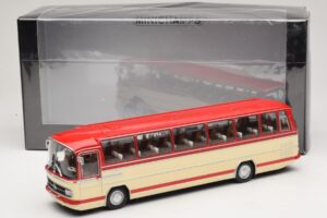 Mercedes O 302 Rood Crème Minichamps 1:43 439035190 Metaal — afbeelding 6 van 6