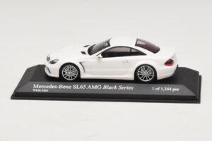 Mercedes SL65 AMG R230 Black Series Mat Wit Minichamps 1:43 400038222 Metaal