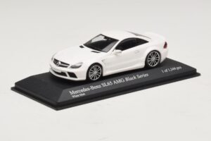 Mercedes SL65 AMG R230 Black Series Mat Wit Minichamps 1:43 400038222 Metaal — afbeelding 2 van 4