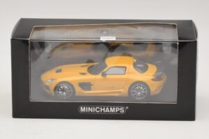 Mercedes SLS AMG C197 Black Series Goud Minichamps 1:43 437033022 Metaal — afbeelding 4 van 4