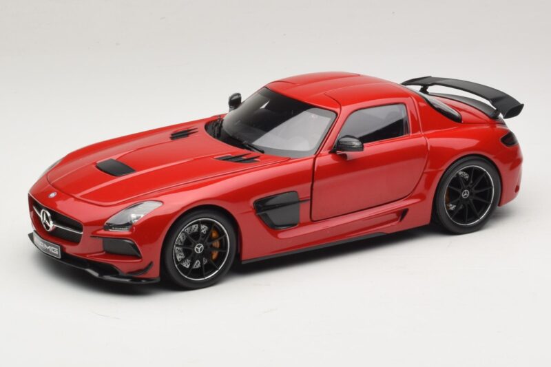 Mercedes SLS AMG C197 Black Series Rood Minichamps 1:18 110033022 Metaal