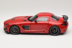 Mercedes SLS AMG C197 Black Series Rood Minichamps 1:18 110033022 Metaal — afbeelding 4 van 8