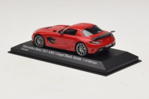 Mercedes SLS AMG C197 Black Series Rood Minichamps 1:43 437033021 Metaal — afbeelding 3 van 4