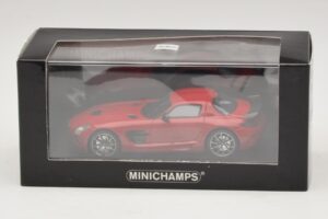 Mercedes SLS AMG C197 Black Series Rood Minichamps 1:43 437033021 Metaal — afbeelding 4 van 4