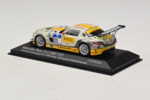 Mercedes SLS AMG GT3 #21 Rowe Racing Hartung / Heyer Nurburgring 24 Hours 2013 Minichamps 1:43 410133221 Metaal — afbeelding 3 van 4