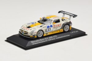 Mercedes SLS AMG GT3 #23 Rowe Racing Arnold / Roloff Nurburgring 24 Hours 2013 Minichamps 1:43 410133223 Metaal — afbeelding 2 van 4