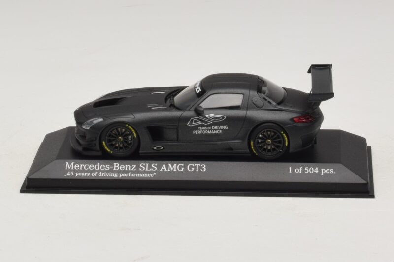 Mercedes SLS AMG GT3 45 Years of Driving Performance Zwart Minichamps 1:43 Mercedes SLS AMG GT3 45 Years of Driving Performance Zwart Minichamps 1:43 410133200 Metaal