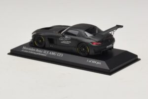 Mercedes SLS AMG GT3 45 Years of Driving Performance Zwart Minichamps 1:43 410133200 Metaal — afbeelding 3 van 4