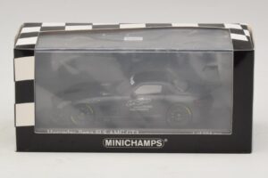 Mercedes SLS AMG GT3 45 Years of Driving Performance Zwart Minichamps 1:43 410133200 Metaal — afbeelding 4 van 4