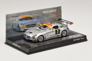 Mercedes SLS AMG GT3 #7 Black Falcon Jager / Seyffarth 24 Hours of Dubai 2011 Minichamps 1:43 437110307 Metaal — afbeelding 2 van 5