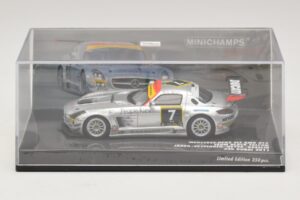 Mercedes SLS AMG GT3 #7 Black Falcon Jager / Seyffarth 24 Hours of Dubai 2011 Minichamps 1:43 437110307 Metaal — afbeelding 4 van 5