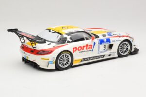 Mercedes SLS AMG GT3 #9 B. Schneider / J. Bleekemolen Black Falcon 24 Hours of Nurburgring Winner 2013 Minichamps 1:18 151133 — afbeelding 2 van 6