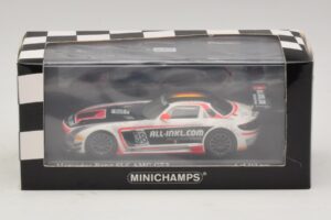 Mercedes SLS AMG GT3 All-Inkl.com #38 FIA GT1 World Championship 2012 Champions Minichamps 1:43 410123238 Metaal — afbeelding 4 van 4