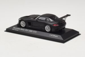 Mercedes SLS AMG GT3 Mat Zwart Minichamps 1:43 410113200 Metaal — afbeelding 3 van 4