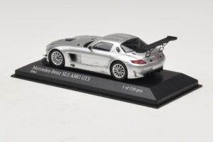 Mercedes SLS AMG GT3 Zilver Minichamps 1:43 410113202 Metaal — afbeelding 3 van 4