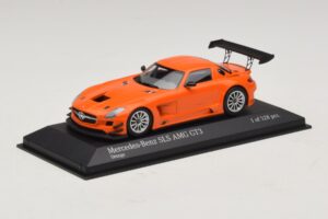 Mercedes SLS AMG GT3 Street Orange Minichamps 1:43 410113204 Metaal — afbeelding 2 van 4