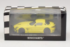 Mercedes SLS AMG GT3 Geel Minichamps 1:43 410113201 Metaal — afbeelding 4 van 4