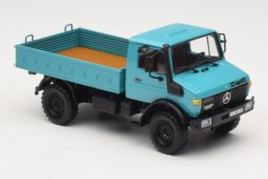 Mercedes Unimog 1300 L Platformwagen Blauw Minichamps 1:43 439033020 Metaal — afbeelding 4 van 6