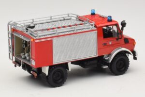 Mercedes Unimog 1300 L TLF 8/18 FF Oberammergau Minichamps 1:43 439033071 Metaal — afbeelding 2 van 6