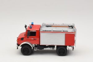 Mercedes Unimog 1300 L TLF 8/18 FF Oberammergau Minichamps 1:43 439033071 Metaal — afbeelding 3 van 6