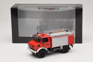 Mercedes Unimog 1300 L TLF 8/18 FF Oberammergau Minichamps 1:43 439033071 Metaal — afbeelding 6 van 6