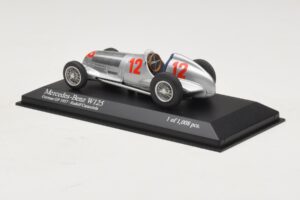 Mercedes W125 R. Caracciola German GP 1937 Minichamps 1:43 400370012 Metaal — afbeelding 3 van 3