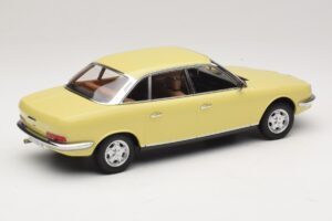 NSU Ro80 Geel Minichamps 1:18 151015402 Metaal — afbeelding 2 van 6