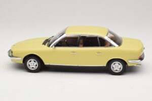 NSU Ro80 Geel Minichamps 1:18 151015402 Metaal — afbeelding 3 van 6