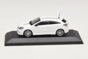Opel Astra H OPC Nurburgring Edition Wit Minichamps 1:43 ASTRA005 Metaal