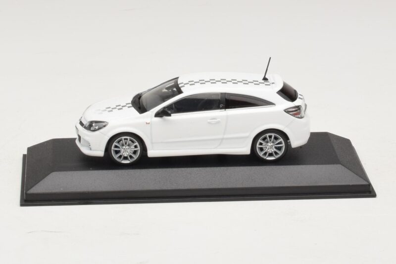 Opel Astra H OPC Nurburgring Edition Wit Minichamps 1:43 ASTRA005 Metaal