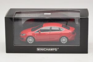 Opel Astra J Rood Minichamps 1:43 410042001 Metaal — afbeelding 4 van 4