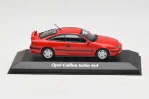 Opel Calibra Turbo 4x4 Rood Maxichamps 1:43 940045721 Metaal