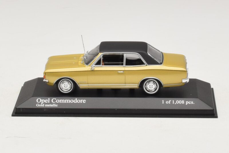 Opel Commodore A Goud Metallic Minichamps 1:43 430046165 Metaal