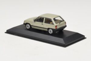 Opel Corsa A Lichtgroen Metallic Minichamps 1:43 CORSA001 Metaal — afbeelding 3 van 4