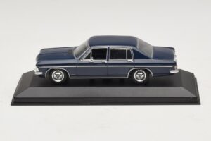 Opel Diplomat A Donkerblauw Minichamps 1:43 DIPLOMAT001 Metaal