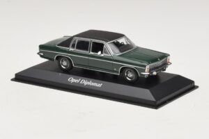 Opel Diplomat B Donkergroen Maxichamps 1:43 940046070 Metaal — afbeelding 3 van 4