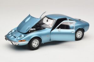 Opel GT Blue Metallic Minichamps 1:18 180049030 Metaal — afbeelding 2 van 8