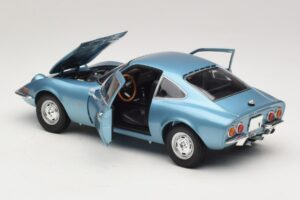 Opel GT Blue Metallic Minichamps 1:18 180049030 Metaal — afbeelding 5 van 8