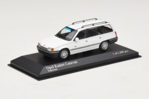 Opel Kadett E Caravan Wit Minichamps 1:43 400045911 Metaal — afbeelding 2 van 4