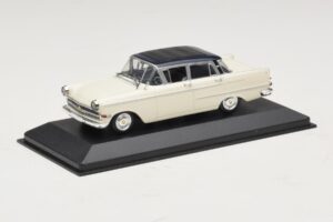 Opel Kapitan A Wit Minichamps 1:43 400048000 Metaal — afbeelding 2 van 4