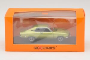 Opel Manta A Groen Metallic Maxichamps 1:43 940045501 Metaal — afbeelding 4 van 4