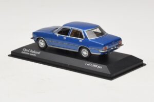 Opel Rekord D Blauw Metallic Minichamps 1:43 400044002 Metaal — afbeelding 3 van 4