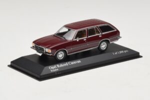 Opel Rekord D Caravan Rood Minichamps 1:43 400044012 Metaal — afbeelding 2 van 4
