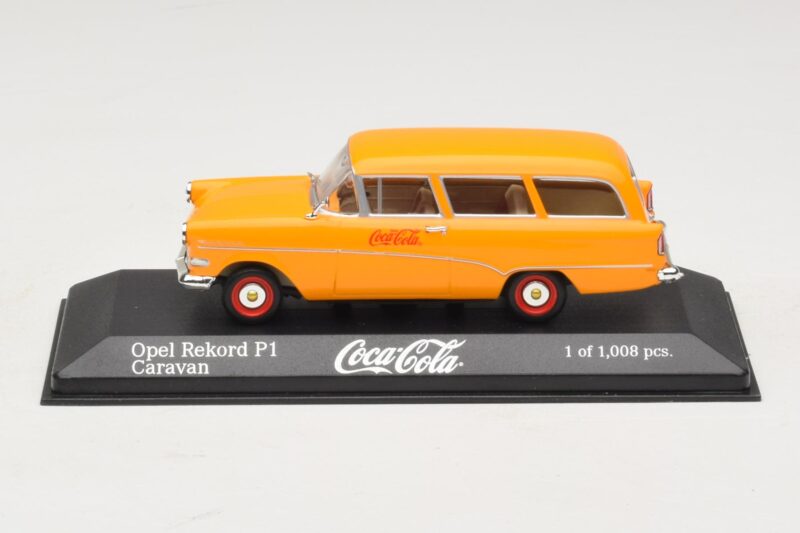 Opel Rekord P1 Caravan Coca-Cola Minichamps 1:43 Opel Rekord P1 Caravan Coca-Cola Minichamps 1:43 430043270 Metaal