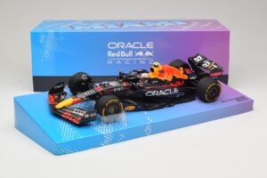 Oracle Red Bull Racing RB18 #11 S. Perez Miami GP 2022 Minichamps 1:18 113220511 Metaal — afbeelding 7 van 7