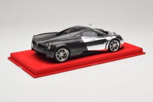 Pagani Huayra Chrome Silver Uniek Exemplaar BBR 1:18 P1873CM Hars — afbeelding 2 van 7